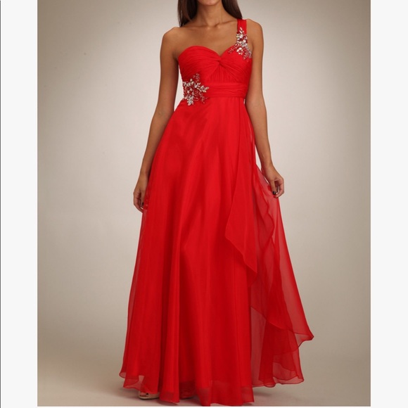 Temptation Formal one shoulder gown sz: 2 - Picture 1 of 8